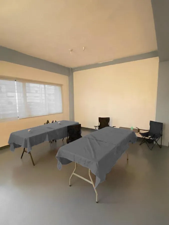 Lime Lite Manila Hostel Makati City